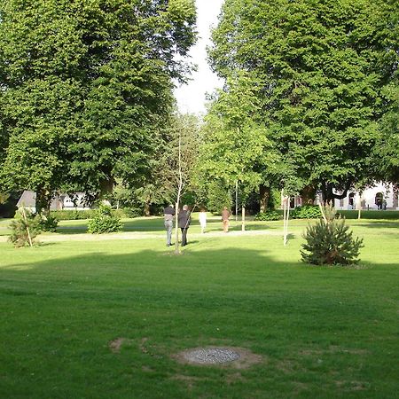 Le Chateau De Pretreville La Rivière-Saint-Sauveur Екстериор снимка